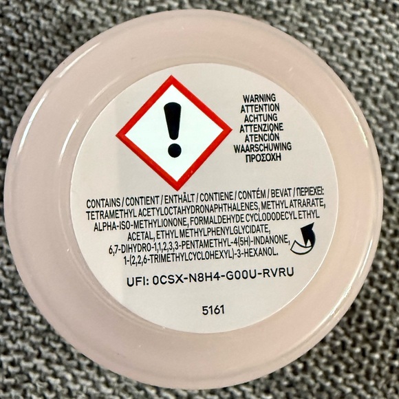 Burberry Her Scented Candle Pink New 70g  2.4Oz Authentic Brand - Picture 10 of 16